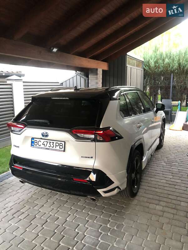 2021 toyota rav4
