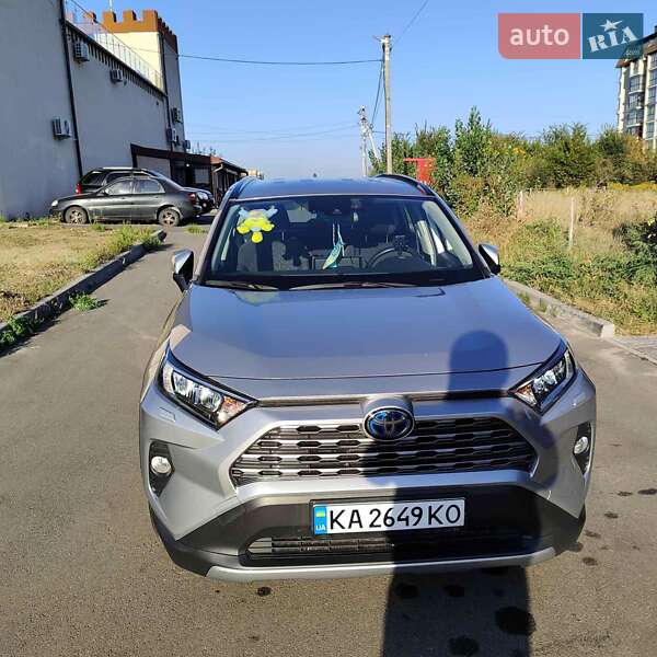 2021 toyota rav4
