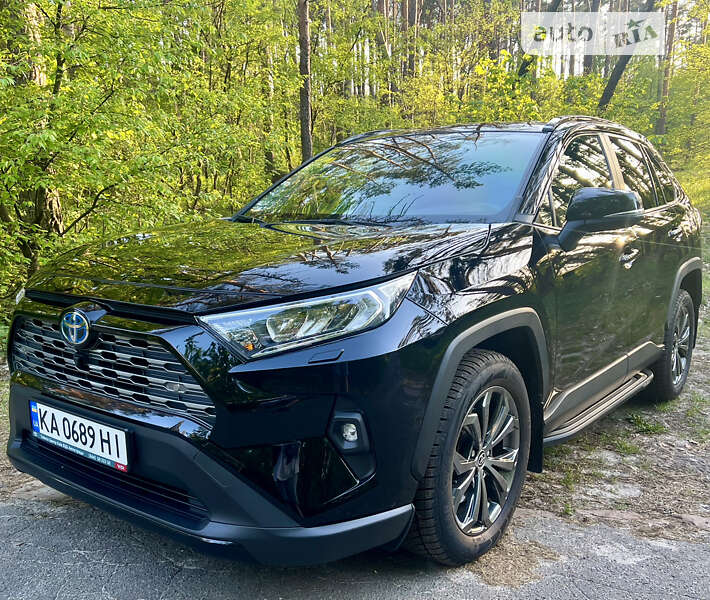 2022 toyota rav-4 hybrid
