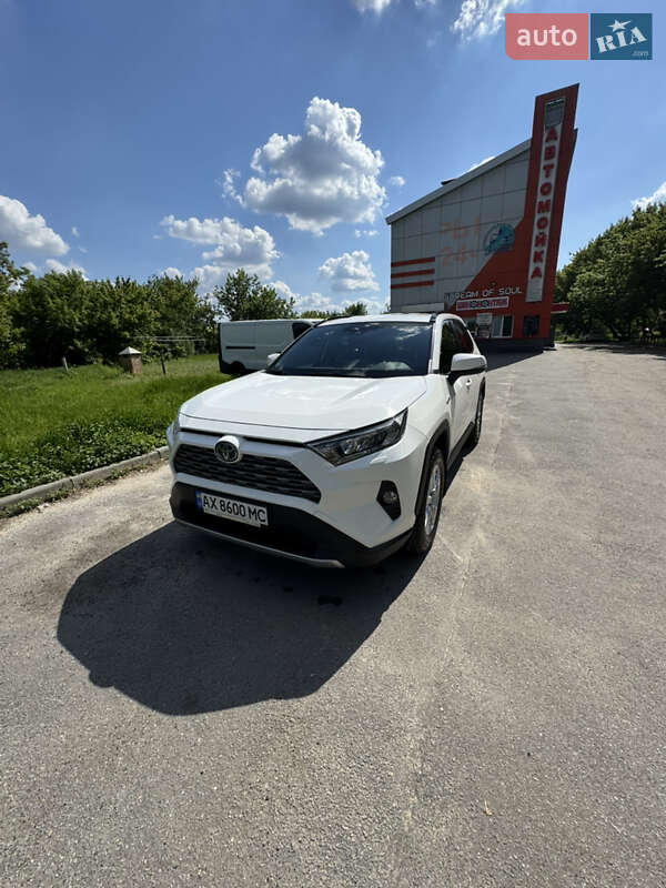 2019 toyota rav4