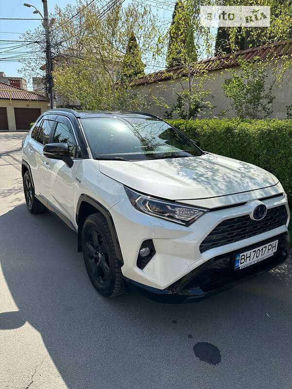2019 toyota rav-4 hybrid