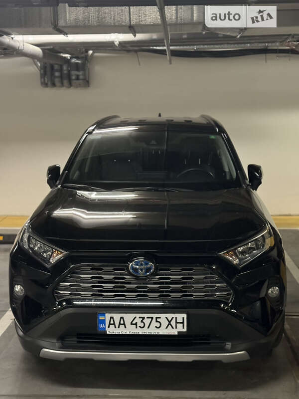 2018 toyota rav-4 hybrid