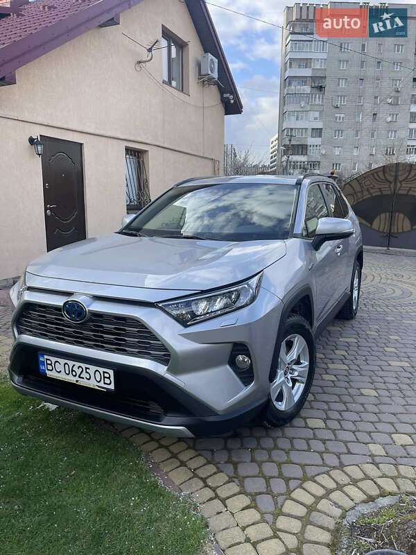 2020 toyota rav4
