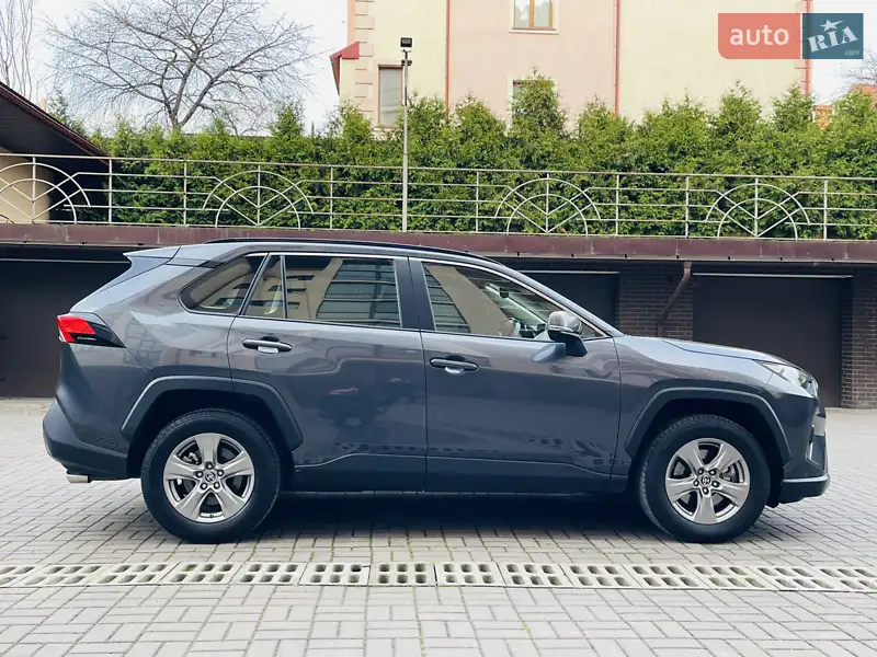 2022 toyota rav4