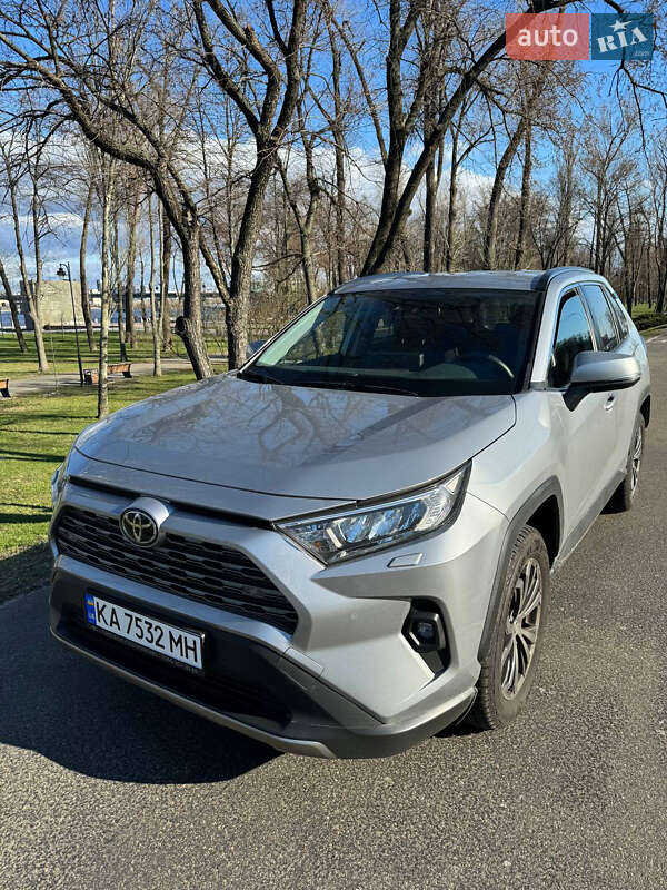 2022 toyota rav4