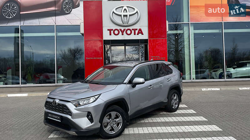 2023 toyota rav4