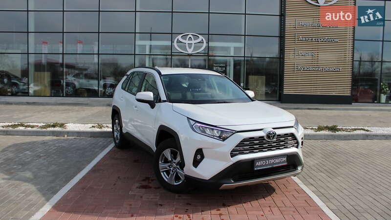 2023 toyota rav4