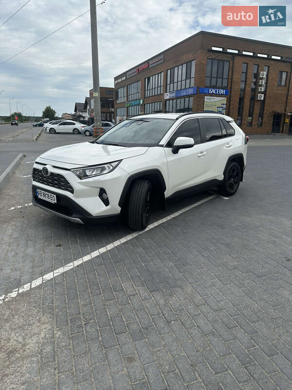 2020 toyota rav4