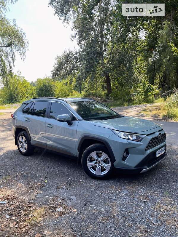 2020 toyota rav4