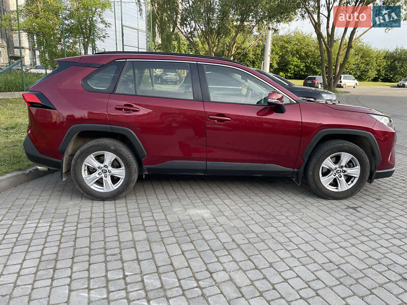 2021 toyota rav4