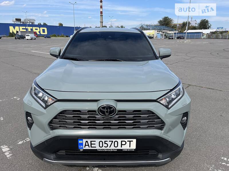 2020 toyota rav4