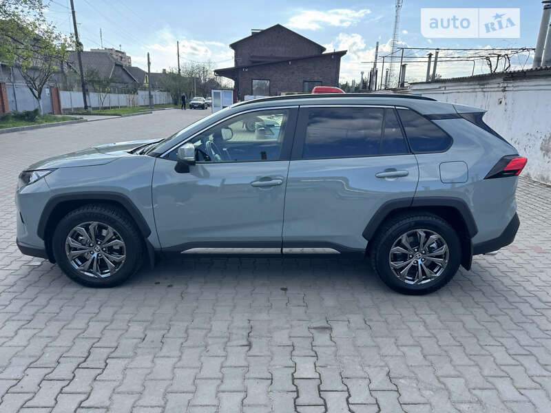 2023 toyota rav4