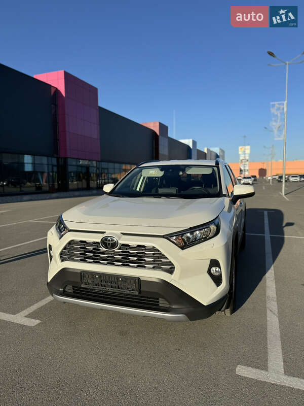 2020 toyota rav4