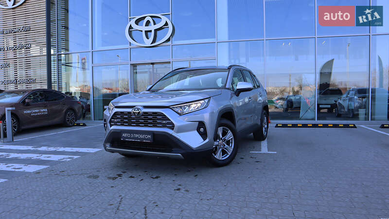 2023 toyota rav4