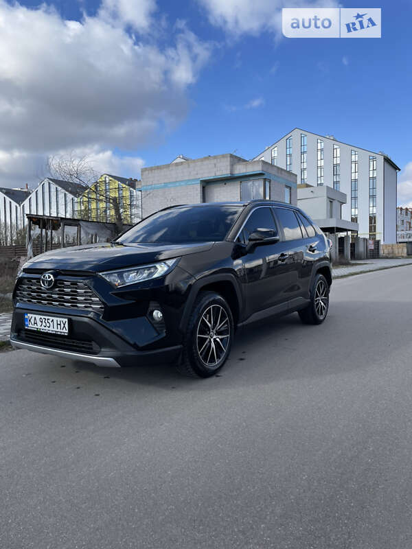 2019 toyota rav4