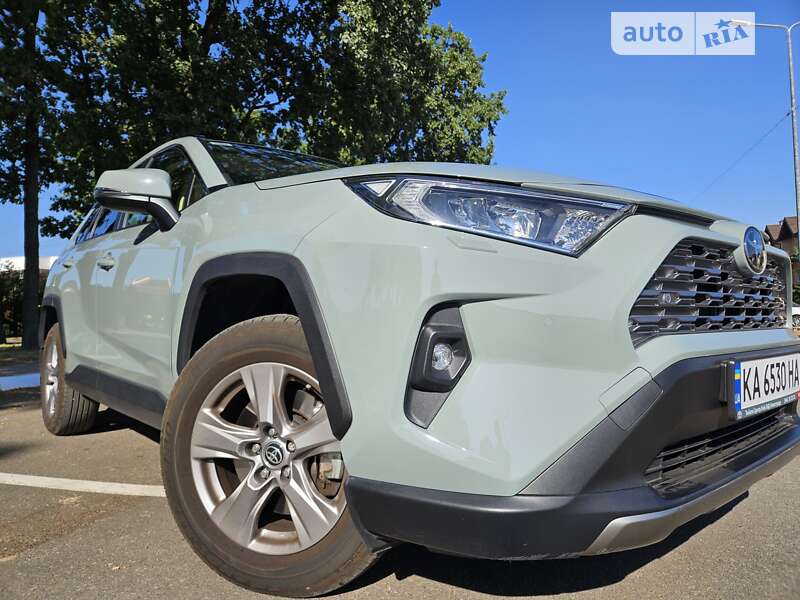 2022 toyota rav4