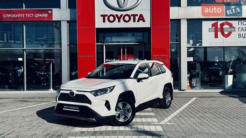 2023 toyota rav4