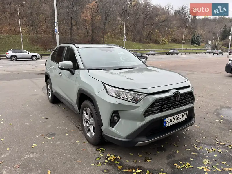 2023 toyota rav4
