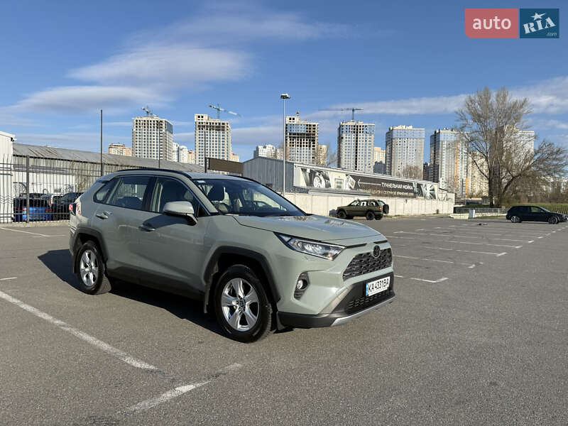 2020 toyota rav4