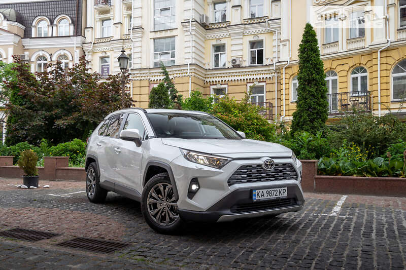 2022 toyota rav4