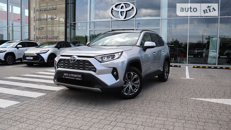 2023 toyota rav4