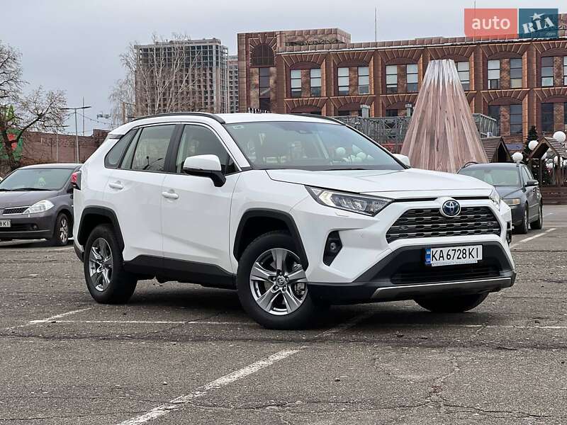 2023 toyota rav4