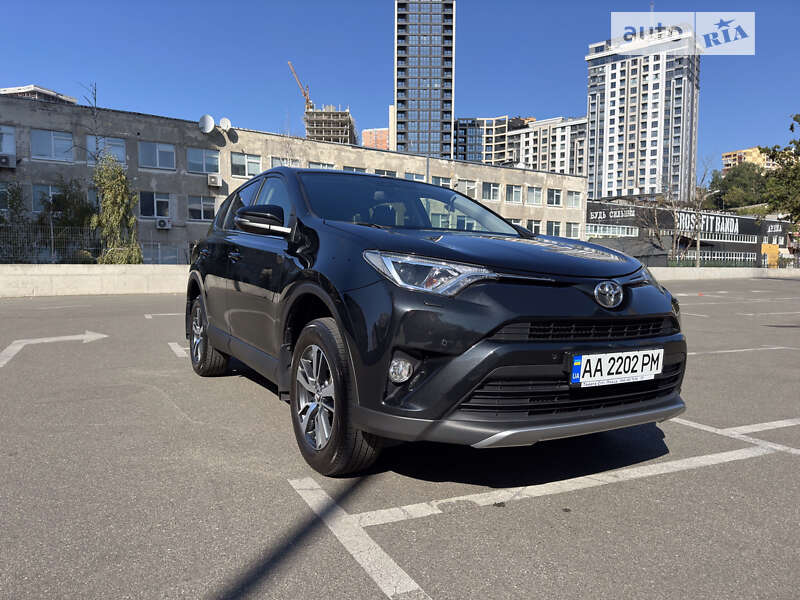 2017 toyota rav4