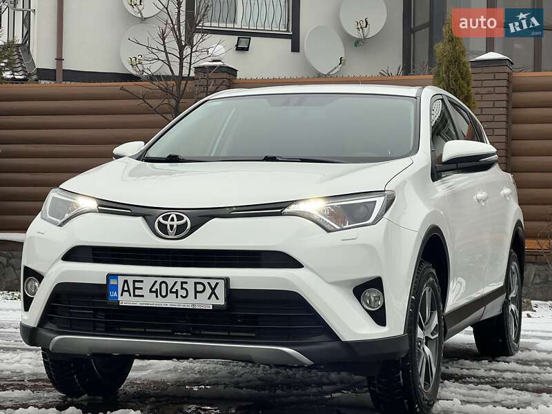 2017 toyota rav4