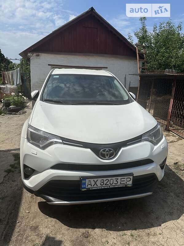 2017 toyota rav4