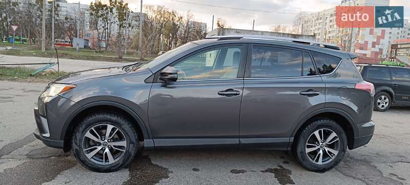 2016 toyota rav4