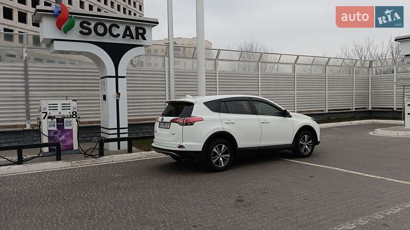 2017 toyota rav4