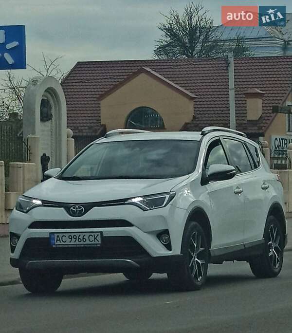 2016 toyota rav4