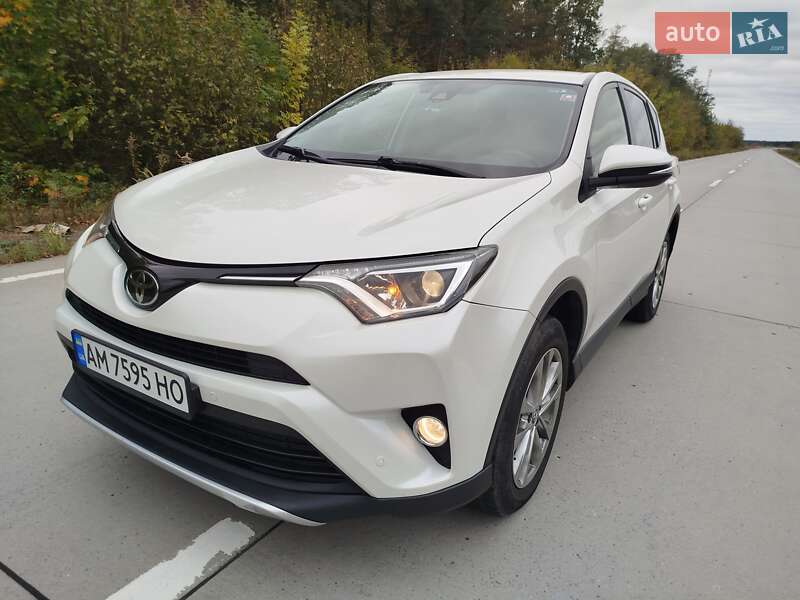 2016 toyota rav4