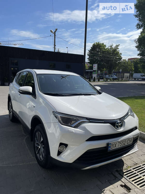 2018 toyota rav-4 hybrid