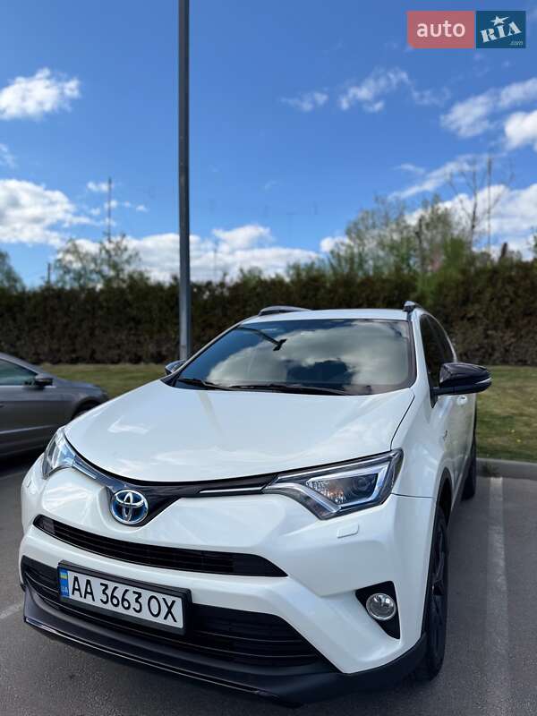 2018 toyota rav-4-hybrid