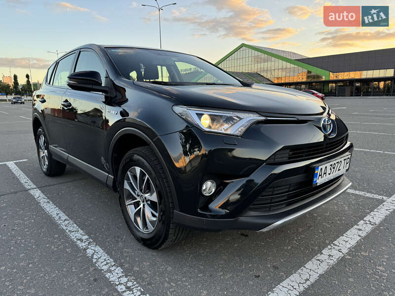 2018 toyota rav-4 hybrid
