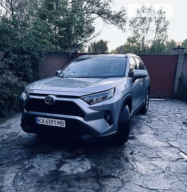 2023 toyota rav4