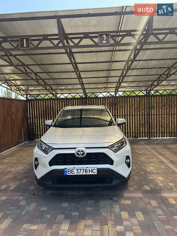 2021 toyota rav4