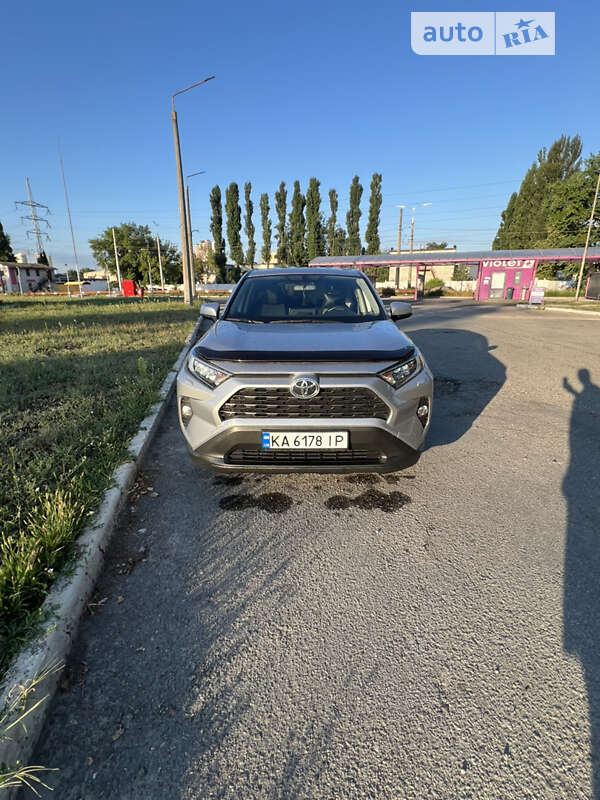 2020 toyota rav4