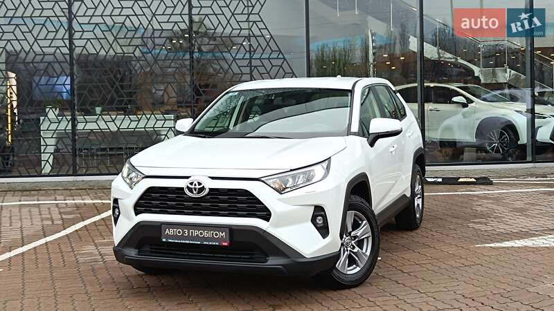 2023 toyota rav4