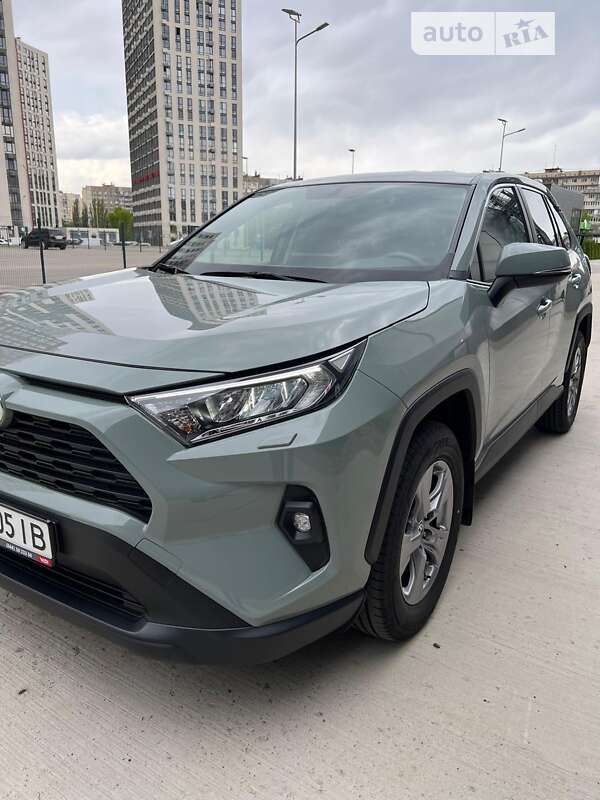 2022 toyota rav4