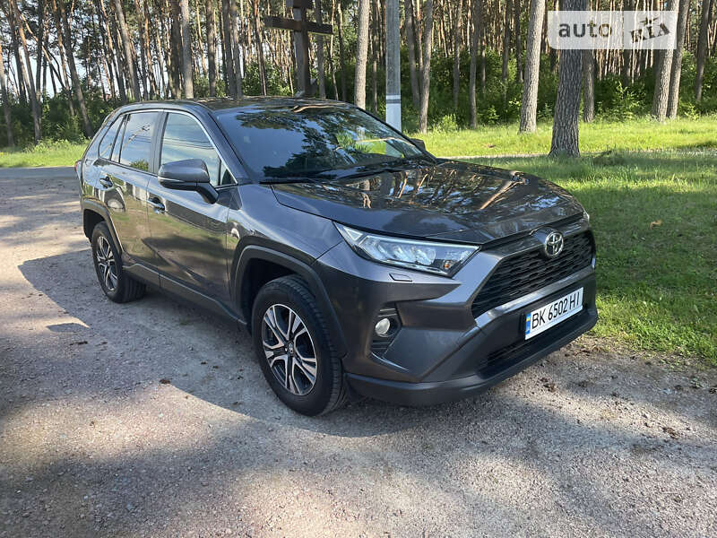 2019 toyota rav4