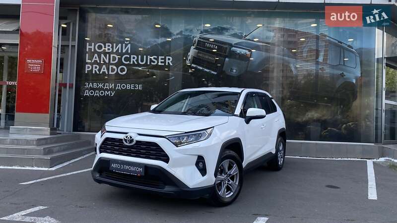 2023 toyota rav4