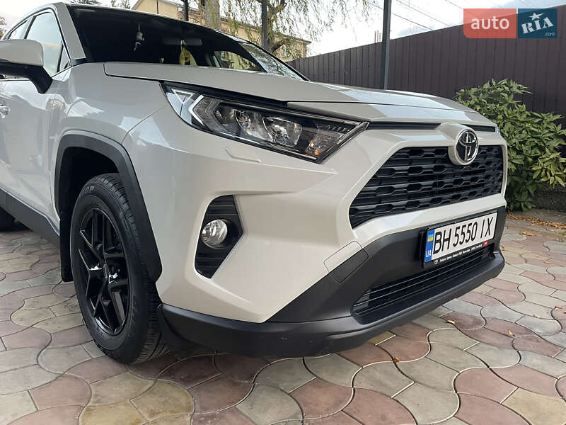 2019 toyota rav4