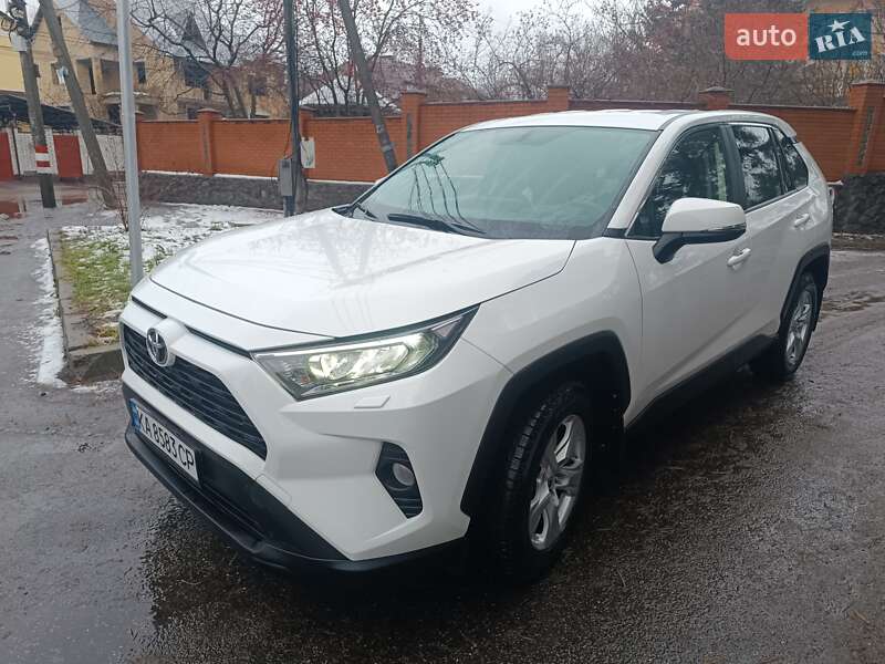 2021 toyota rav4