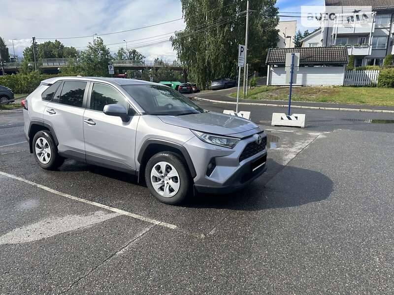 2019 toyota rav4