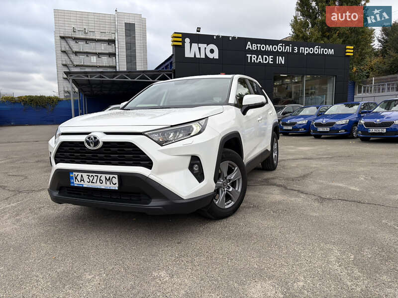 2023 toyota rav4