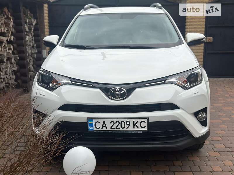 2018 toyota rav4
