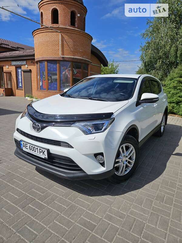 2016 toyota rav4