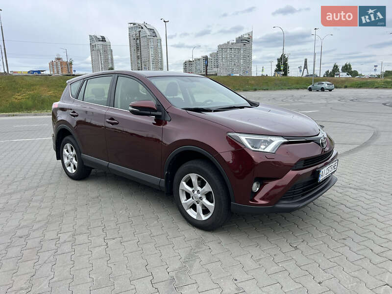 2017 toyota rav4
